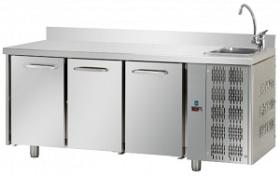 Masa refrigerare cu o cuva, 3 usi si inaltator la perete#1